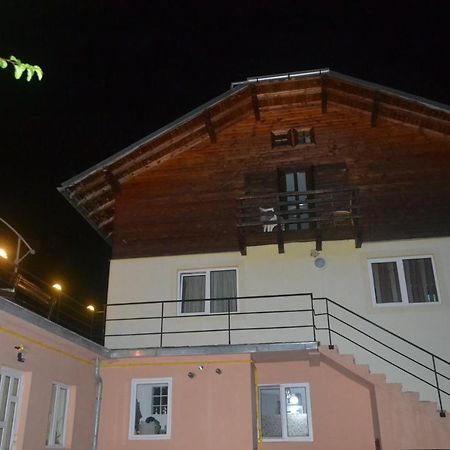 Hotel Vila Pitty Sinaia Esterno foto